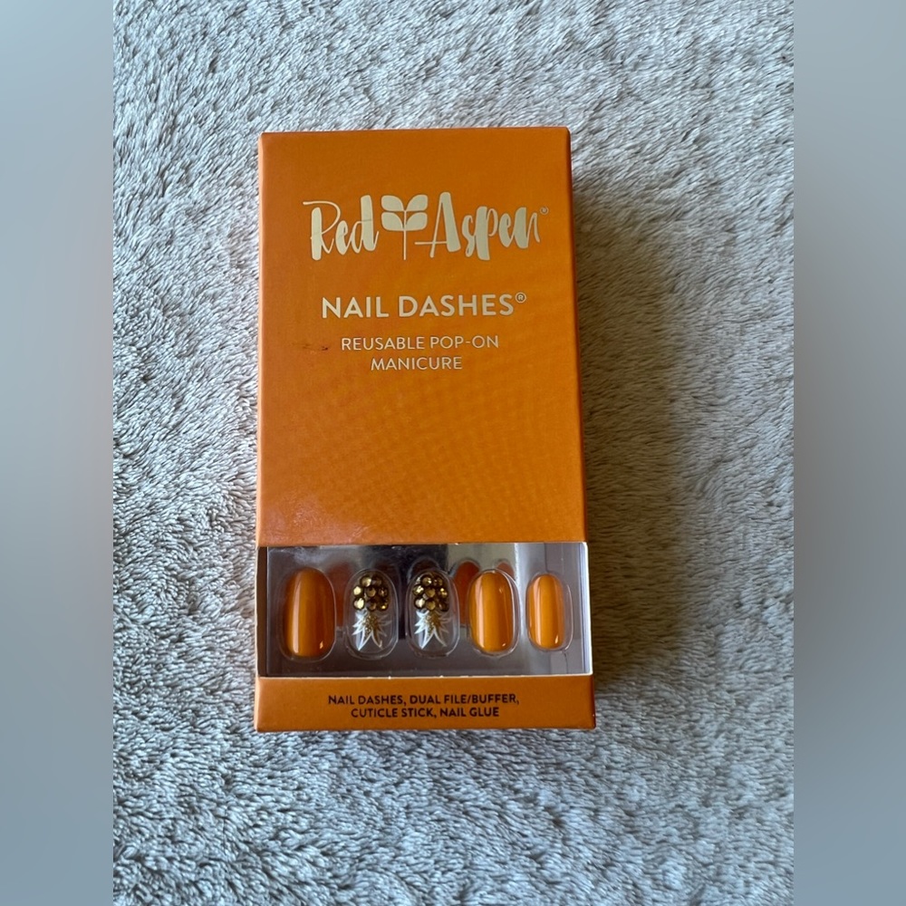 Red Aspen Press On Nails